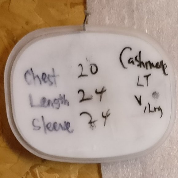 RED V-NECK PURE CASHMERE LONGSLEEVE SWEATER L with measurement - Picture 3 of 6